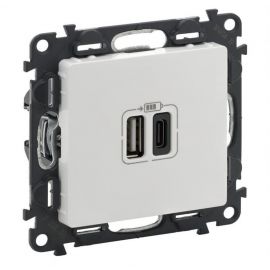 Legrand Valena Life Розетка з двома USB-роз'ємами тип A + тип C 240V / 5V 3000мА,  колір білий